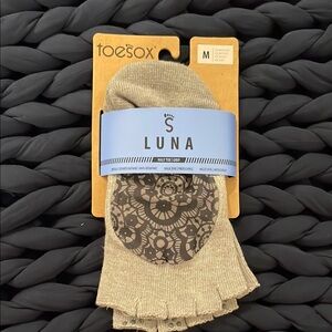 ToeSox Luna Half Toe Grip Socks